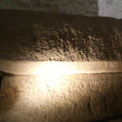 C'est un tombeau du Moyen-âge : on l'appelle un sarcophage (comme on le dit pour les Pharaons d'Égypte).